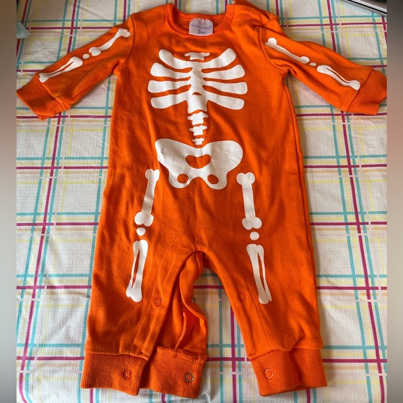 🔆Koala Baby Orange Skeleton Bodysuit Size 3 Months - Picture 1 of 4